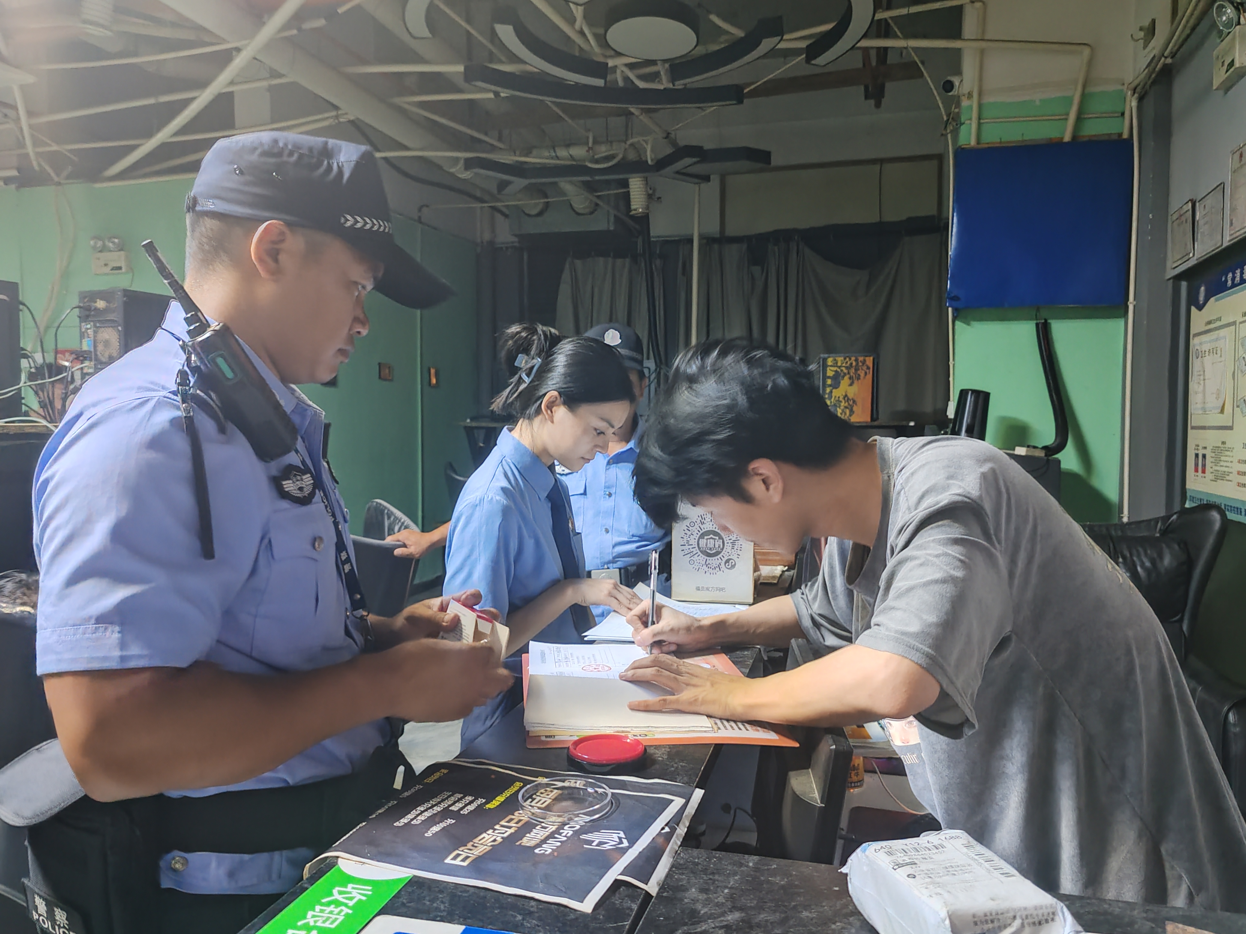 聯(lián)合檢查,呵護(hù)未成年人健康成長